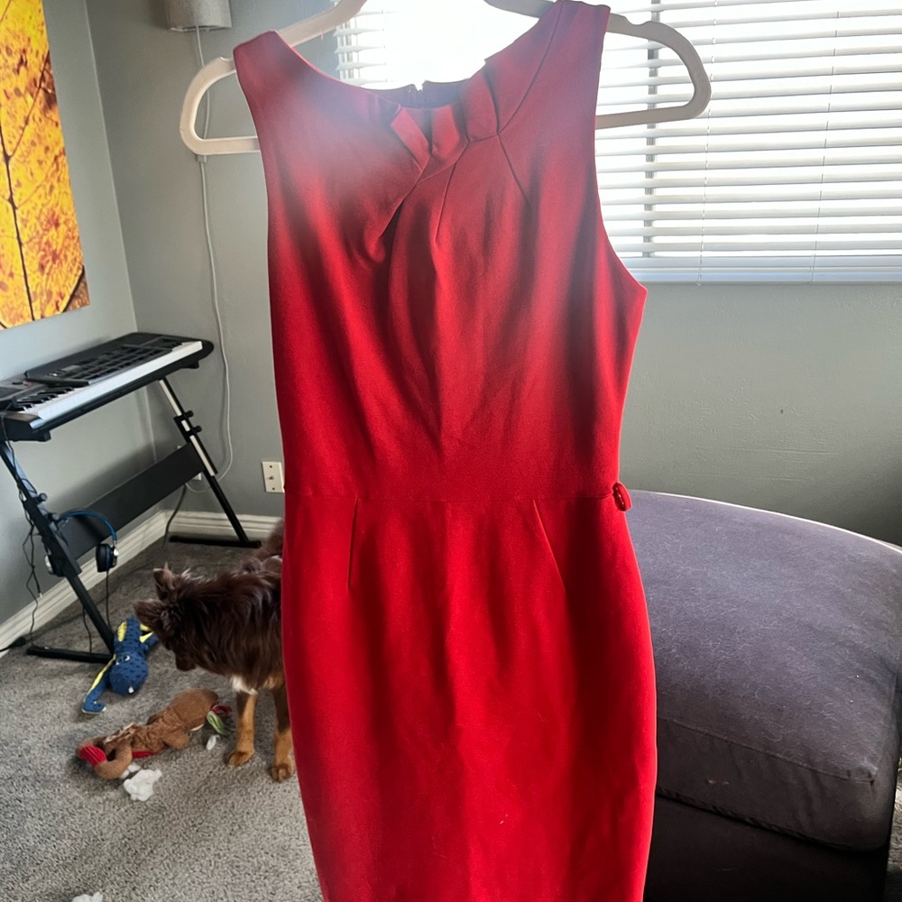 Elegant Red Sleeveless Dress